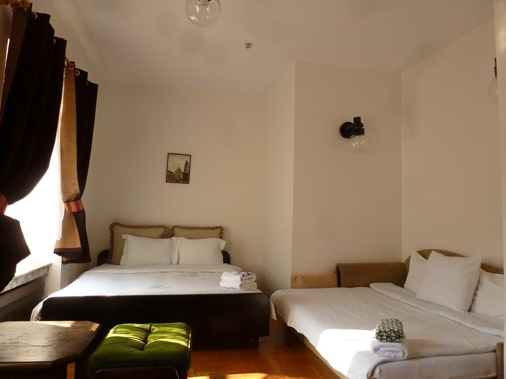 Seven Fridays Pension Vilnius Kamer foto
