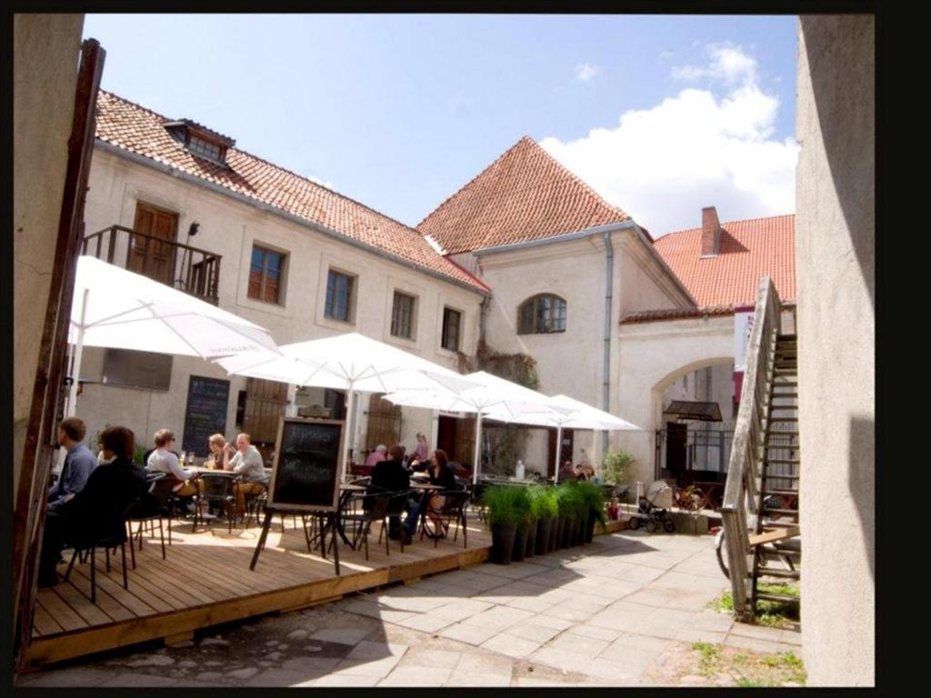 Seven Fridays Pension Vilnius Buitenkant foto