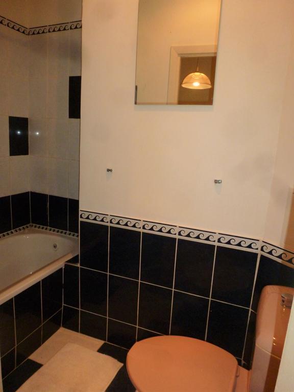 Seven Fridays Pension Vilnius Kamer foto