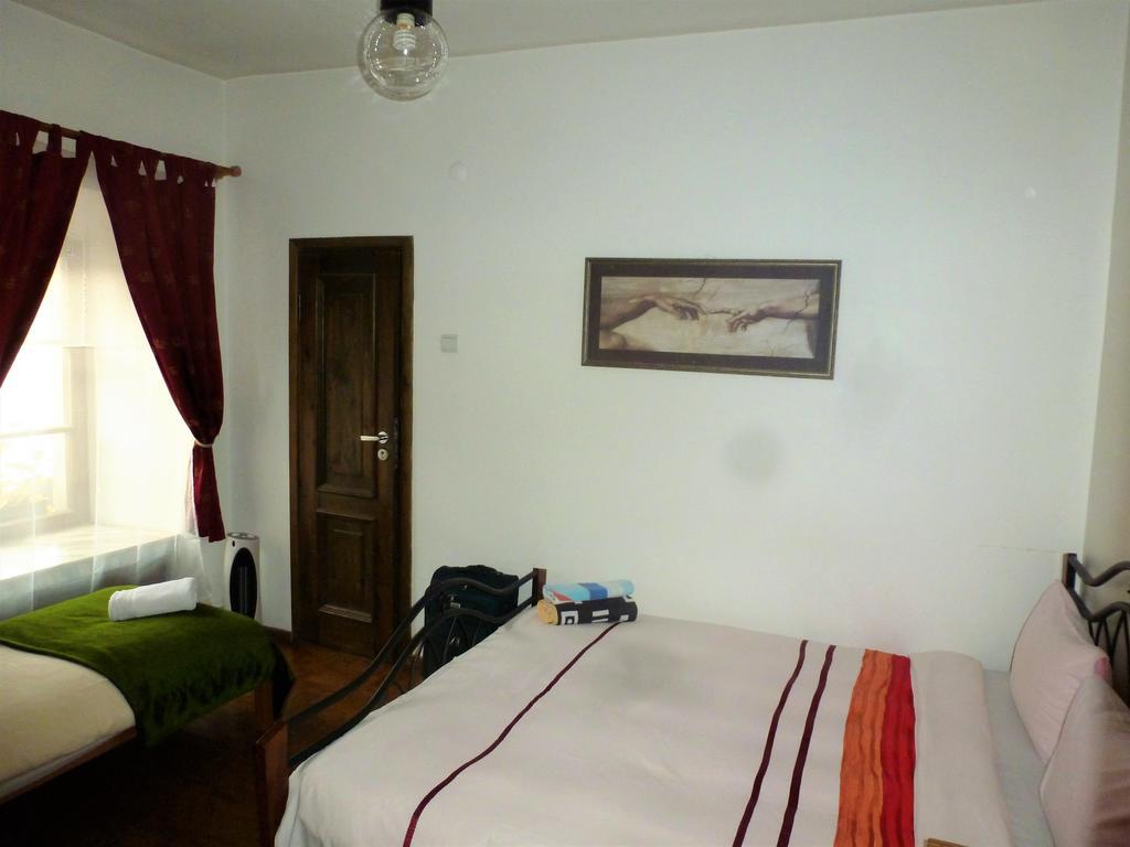 Seven Fridays Pension Vilnius Kamer foto